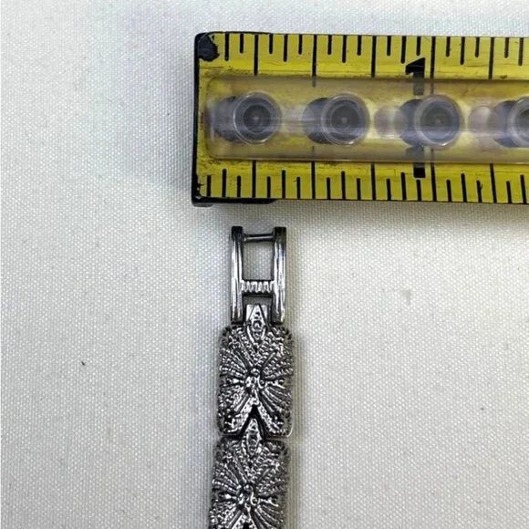 Vintage Ashley Fields Women's Silver Medal Link Watch SKU 5372 - Picture 6 of 7